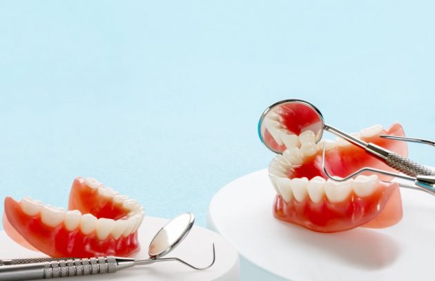 Full Dentures - Dr Sadiq Sharaf Dental Center